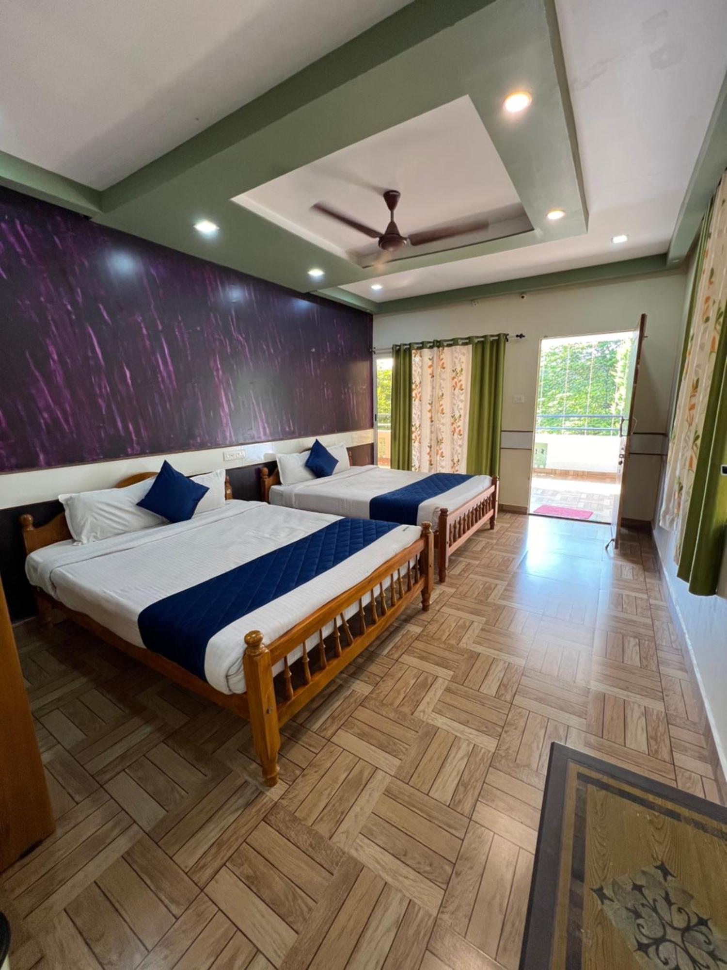 The Midway Jungle Resort Masinagudi Exterior foto