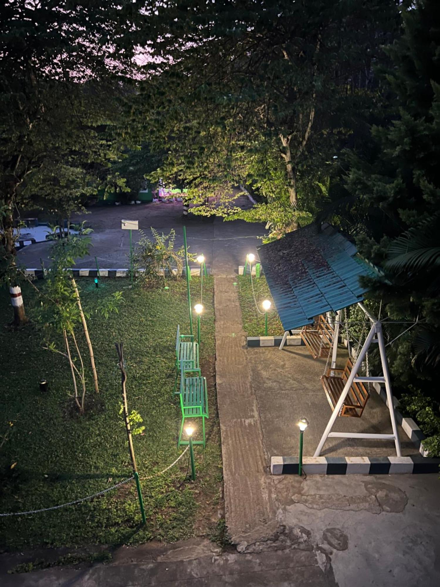 The Midway Jungle Resort Masinagudi Exterior foto